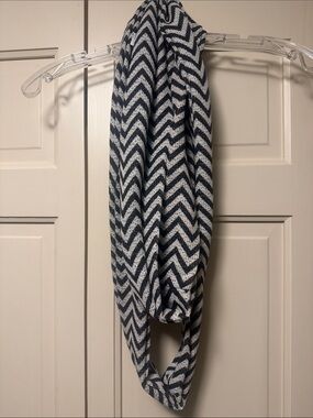 Bordeaux Navy and White Chevron Infinity Scarf